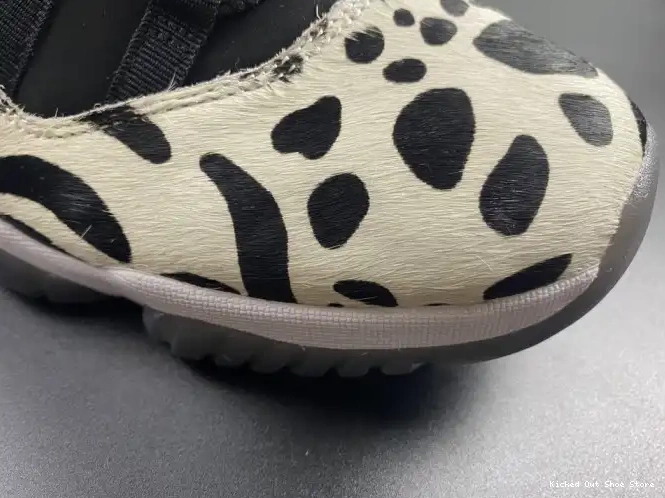 Kick Theory 11 ANIMAL INSTINCT AR0715-010 AIR JORDAN 0603